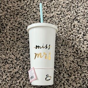 NWT Kate Spade Miss to Mrs White and Gold Tumbler